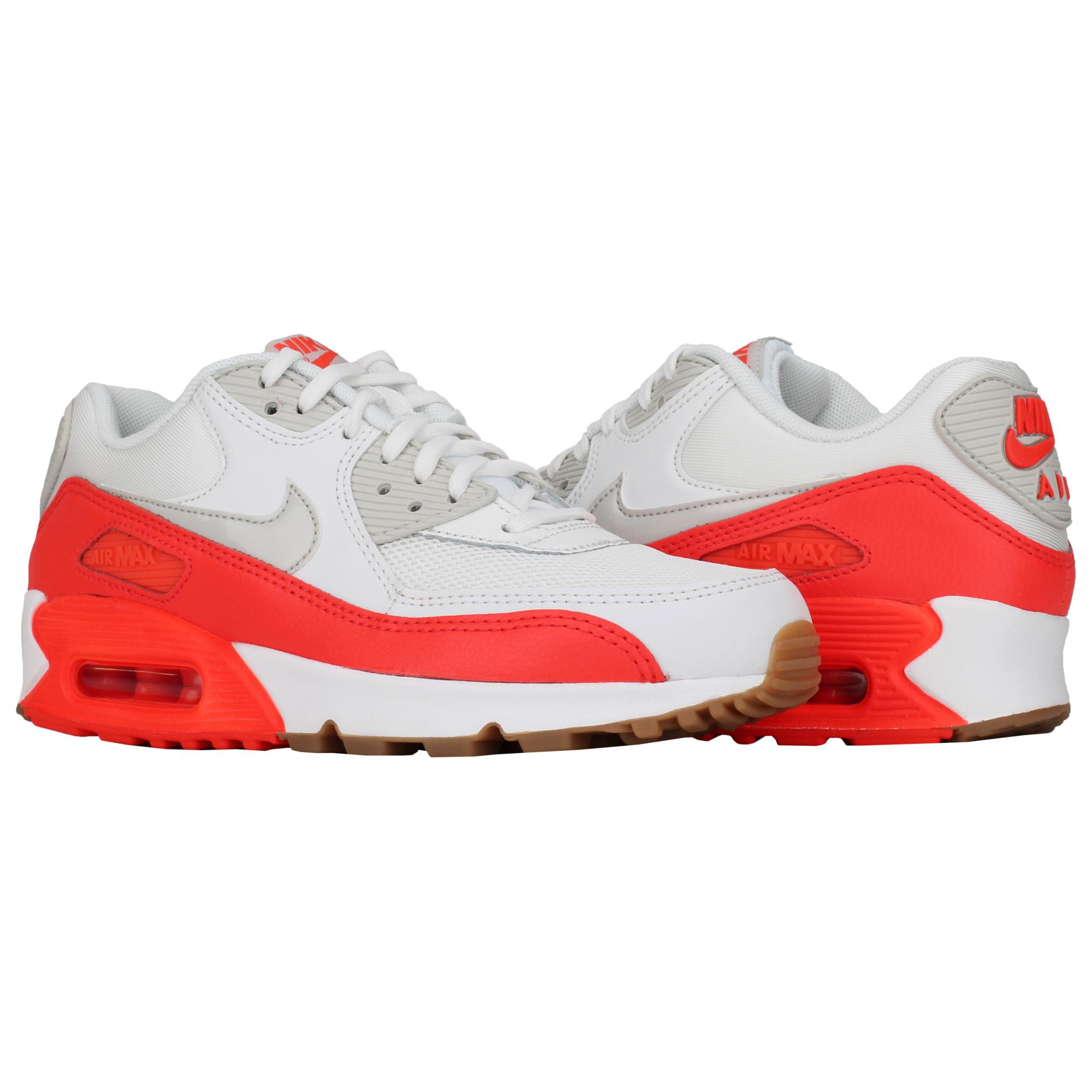 Lookbook (W) 나이키 에어맥스 90 에센셜 "화이트 브라이트 크림슨" 616730-113