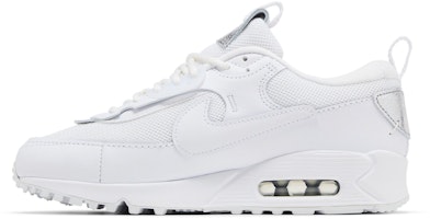 (女性)Nike Air Max 90 Futura '鑲鉚釘勾勾' FQ8888-100 Lookbook (女性)Nike Air Max 90 Futura '鑲鉚釘勾勾' FQ8888-100
