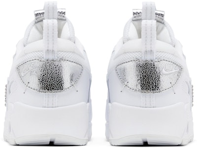 (女性)Nike Air Max 90 Futura '鑲鉚釘勾勾' FQ8888-100 Details for (女性)Nike Air Max 90 Futura '鑲鉚釘勾勾' FQ8888-100