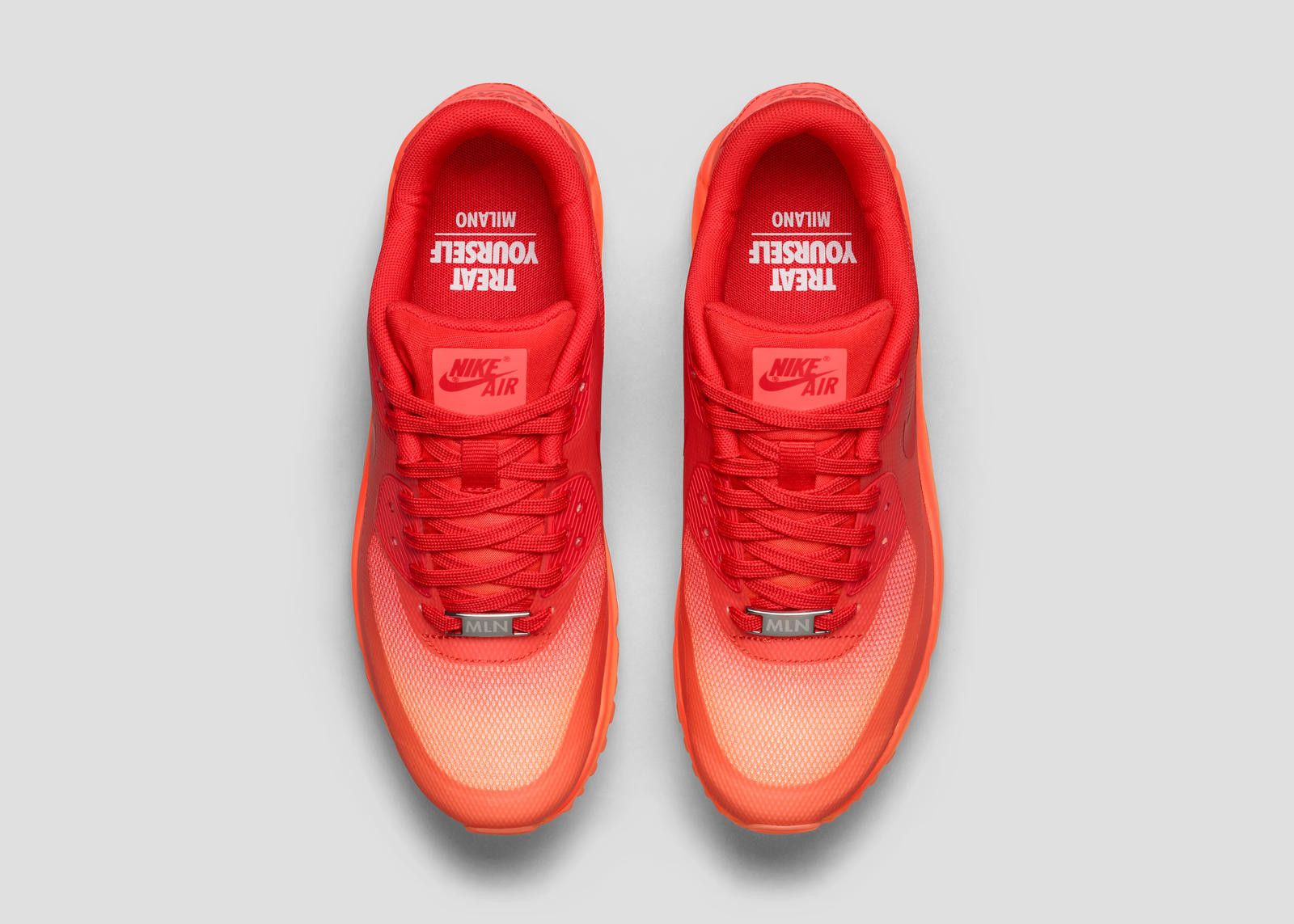 Order (W) Nike Air Max 90 HYP 'Aperitivo' Sneakers 813151-800