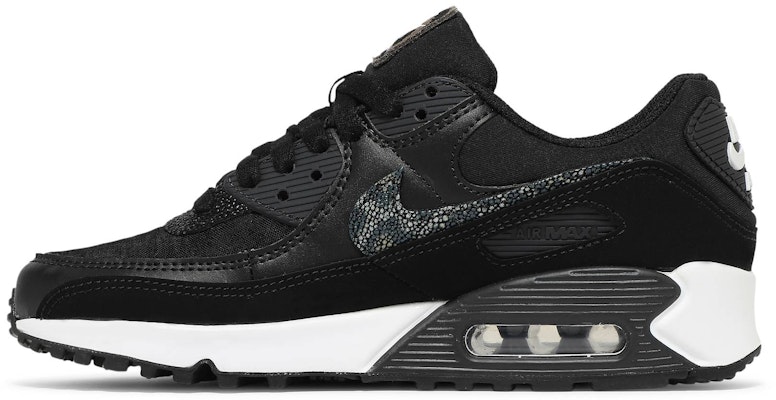 (W) Nike Air Max 90 SE 'Black Safari' Hitam CV8824-001 Lookbook (W) Nike Air Max 90 SE 'Black Safari' Hitam CV8824-001
