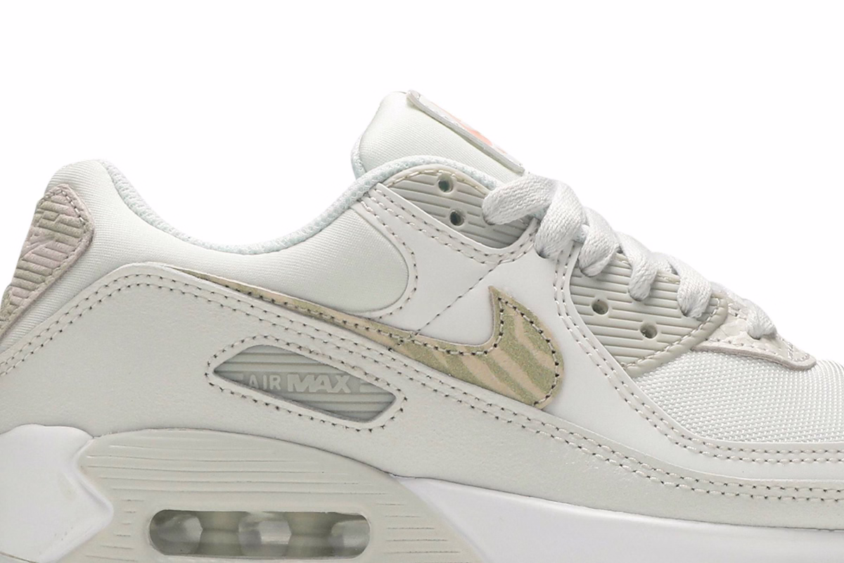 (Women) Nike Air Max 90 SE 'Summit White Light Bone' CV8824-100