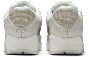 (W) Nike Air Max 90 SE 'Blanco Summit Hueso Claro' CV8824-100 Details for (W) Nike Air Max 90 SE 'Blanco Summit Hueso Claro' CV8824-100
