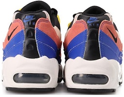 (W) Nike Air Max 95 'Hitam Putih Merah Jambu' CZ3951-001 Lookbook (W) Nike Air Max 95 'Hitam Putih Merah Jambu' CZ3951-001