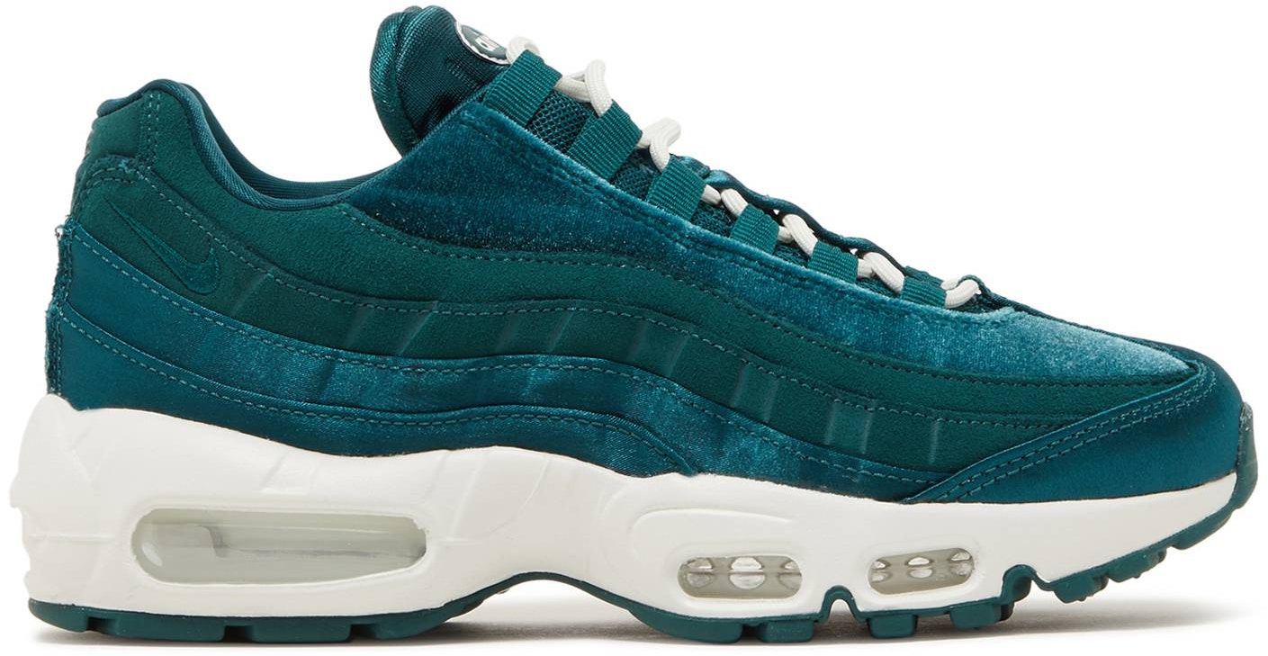 nike-air-max-95-green-velvet-wmns