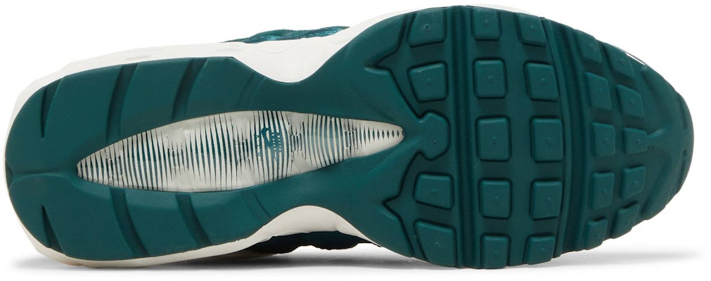 (Women) Nike Air Max 95 'Green Velvet' DZ5226-300 Shop (Women) Nike Air Max 95 'Green Velvet' DZ5226-300