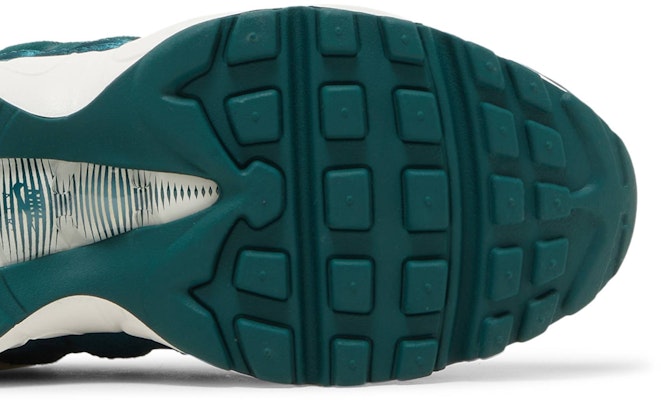 (Women) Nike Air Max 95 'Green Velvet' DZ5226-300 Purchase (Women) Nike Air Max 95 'Green Velvet' DZ5226-300