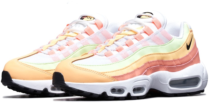 (W) 나이키 에어맥스 95 '멜론틴트' (Nike Air Max 95 'Melon Tint') CZ5659-600 Lookbook (W) 나이키 에어맥스 95 '멜론틴트' (Nike Air Max 95 'Melon Tint') CZ5659-600