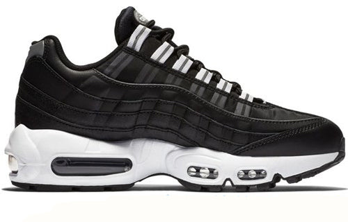 Lookbook (Wanita) Nike Air Max 95 Hitam Reflektif Perak 307960-020