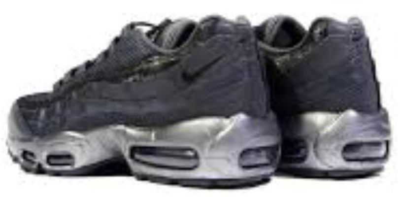 (W) Nike Air Max 95 Premium 'Negro' 807443-001 Lookbook (W) Nike Air Max 95 Premium 'Negro' 807443-001