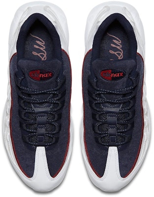 (W) Nike Air Max 95 Satin Terry Wanita AA1103-100 Shop (W) Nike Air Max 95 Satin Terry Wanita AA1103-100