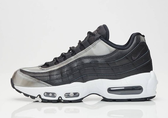 (W) Nike Air Max 95 SE 'Metal Cepillado' 918413-001 Lookbook (W) Nike Air Max 95 SE 'Metal Cepillado' 918413-001