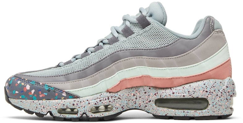 (Women) Nike Air Max 95 SE 'Confetti' 918413-002 Lookbook (Women) Nike Air Max 95 SE 'Confetti' 918413-002