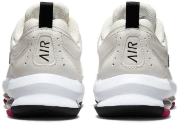 耐吉Air Max AP減震透氣低筒跑鞋女款白色 Shop 耐吉Air Max AP減震透氣低筒跑鞋女款白色