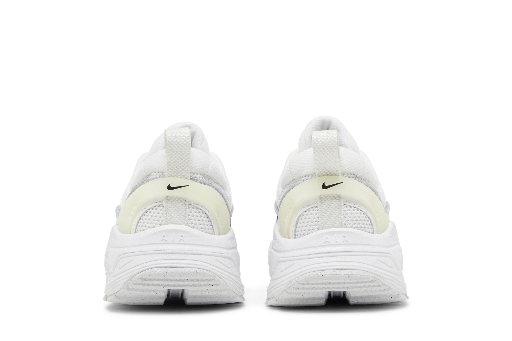Sizing (W) Nike Air Max Bliss 'Blanco Summit' DH5128-101