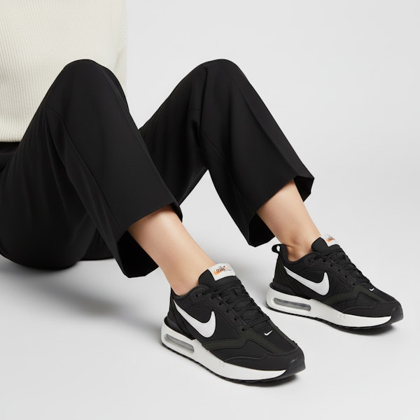 (W) 나이키 에어 맥스 던 블랙 서밋 화이트 (Nike Air Max Dawn Black Summit White) DC4068-001 Order (W) 나이키 에어 맥스 던 블랙 서밋 화이트 (Nike Air Max Dawn Black Summit White) DC4068-001