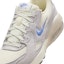 Sizing (W) Nike Air Max Excee Leche de Coco/Gris Universitario/Vela/Pulso Real IB8160-113