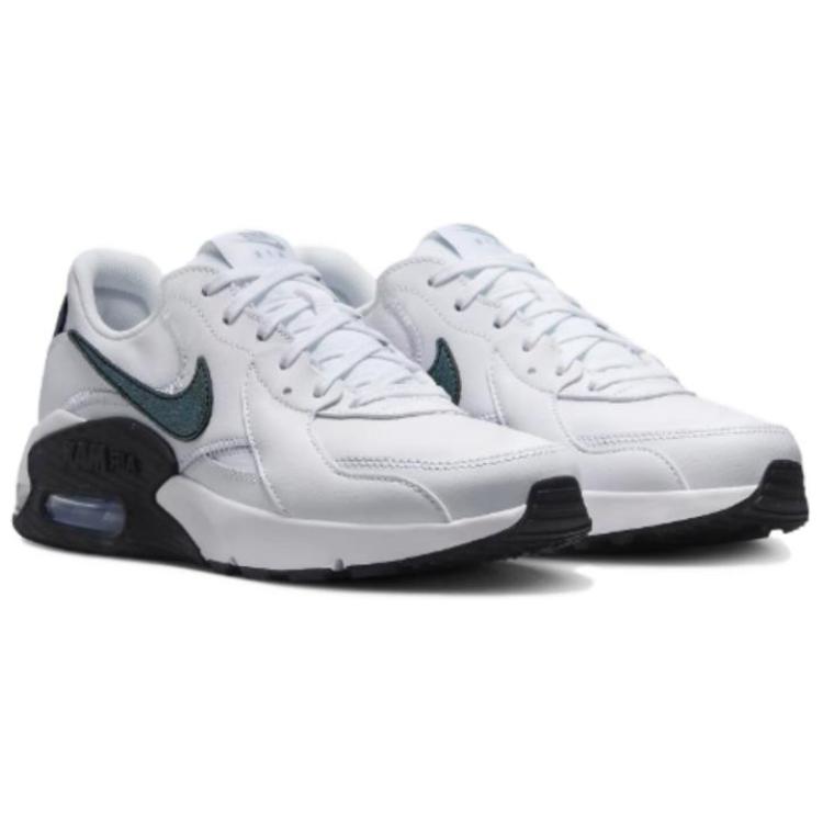 Shop (W) 耐克Air Max Excee白色运动鞋 FZ0636-100