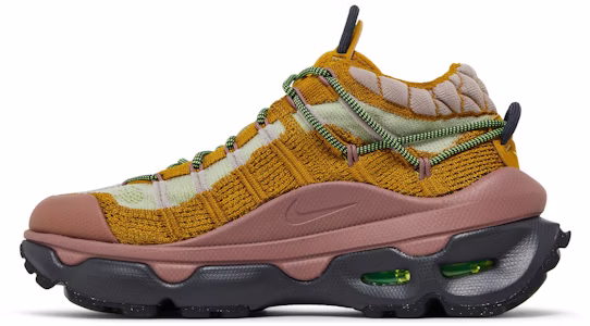 (W) 耐克Air Max Flyknit Venture“古铜烟薰紫” FD2110-700 Lookbook (W) 耐克Air Max Flyknit Venture“古铜烟薰紫” FD2110-700