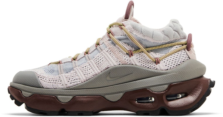 (W) Nike Air Max Flyknit Venture 'Violeta Platino' FD2110-002 Lookbook (W) Nike Air Max Flyknit Venture 'Violeta Platino' FD2110-002