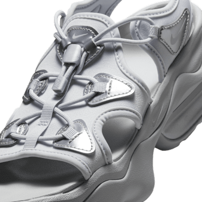 Sizing (W) Nike Air Max Koko 涼鞋 SE 純白金/金屬銀/狼灰/純白金 HJ9651-001