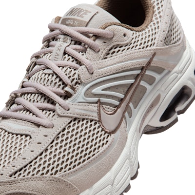 (Women) Nike Air Max Moto 2K College Gray/Vast Gray/Ironstone/College Gray IQ4924-002 Sizing (Women) Nike Air Max Moto 2K College Gray/Vast Gray/Ironstone/College Gray IQ4924-002