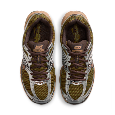 Shop (W) 耐克Air Max Moto 2K 橄榄绿/巴洛克棕/金属银/中性橄榄 HQ2056-201