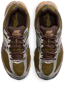 (W) Nike Air Max Moto 2K 中橄欖綠/巴洛克棕/金屬銀/自然橄欖 HQ2056-201 Shop (W) Nike Air Max Moto 2K 中橄欖綠/巴洛克棕/金屬銀/自然橄欖 HQ2056-201