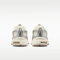 Details for (W) Nike Air Max Moto 2K Ivoire Pâle/Argent Métallique/Marron Clair/Sail HQ2056-108