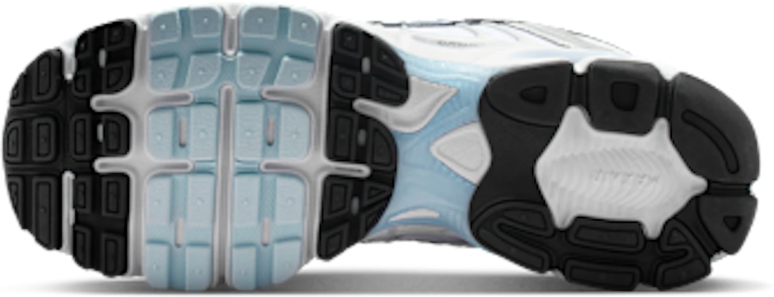(W) Nike Air Max Moto 2K Putih/Metallic Silver/Hitam/Hydrogen Biru Sneakers HQ2056-107 Lookbook (W) Nike Air Max Moto 2K Putih/Metallic Silver/Hitam/Hydrogen Biru Sneakers HQ2056-107