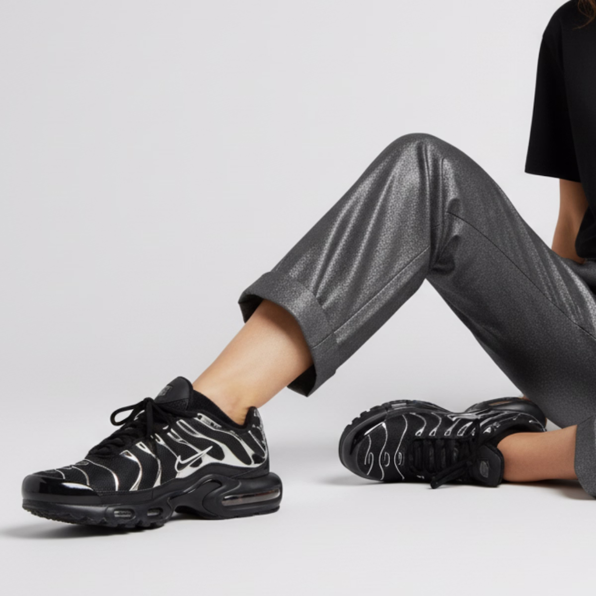 (Women) Nike Air Max Plus 'Black Chrome Silver'