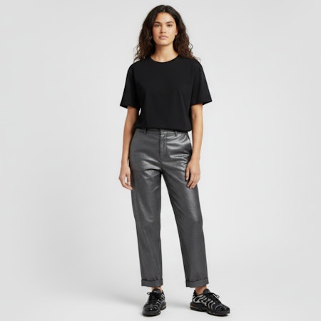 (W) Nike Air Max Plus 'Hitam Krom Perak' HJ9743-001 Lookbook (W) Nike Air Max Plus 'Hitam Krom Perak' HJ9743-001