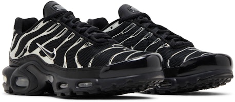 (W) Nike Air Max Plus 'Negro Cromo Plata' HJ9743-001 2