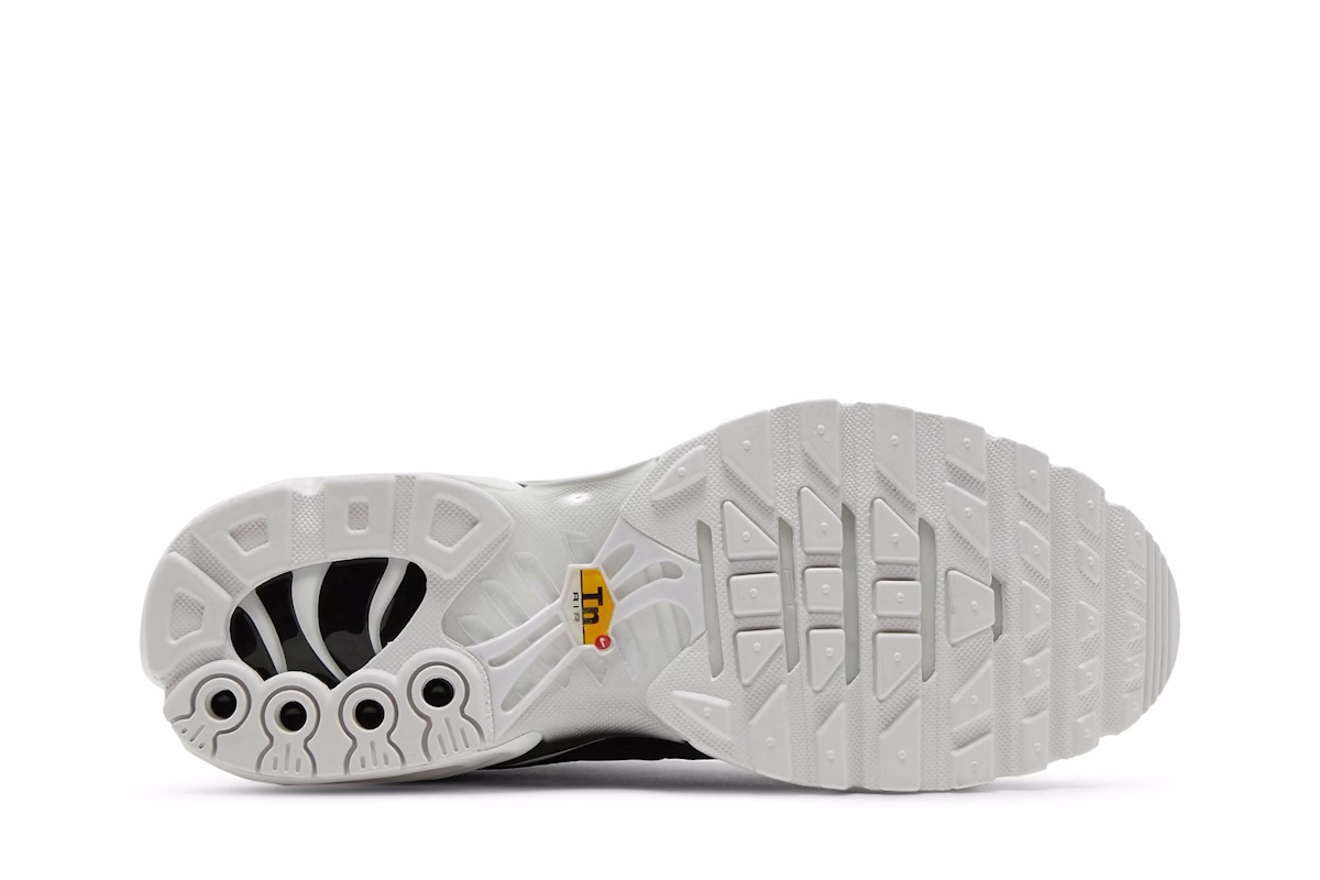 (Women) Nike Air Max Plus 'Black White'