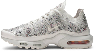 (W) Nike Air Max Plus 'Abu Perak Multi' AR0970-002 Lookbook (W) Nike Air Max Plus 'Abu Perak Multi' AR0970-002