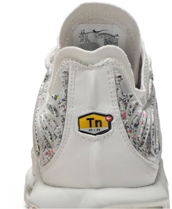 Nike Air Max Plus 耐磨防滑 低筒 休閒生活鞋 女款 銀白 Sizing Nike Air Max Plus 耐磨防滑 低筒 休閒生活鞋 女款 銀白