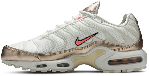 (W) Nike Air Max Plus 'Coklat Orewood Terang' CJ9980-100 Lookbook (W) Nike Air Max Plus 'Coklat Orewood Terang' CJ9980-100