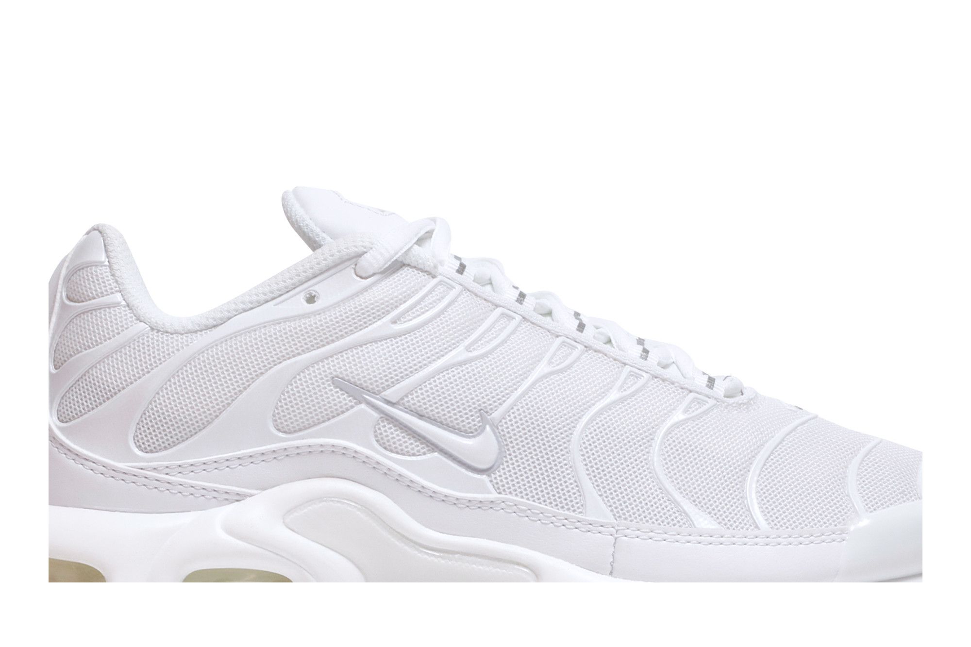 Shop (W) Nike Air Max Plus 'Triple White' Putih Triple DM2362-100