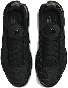 (W) Nike Air Max Plus Negro Reflectante (2022) FB8479-001 Lookbook (W) Nike Air Max Plus Negro Reflectante (2022) FB8479-001