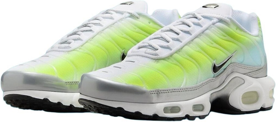 (Women) Nike Air Max Plus Cyber Glacier Blue Gradient HJ9574-100 Lookbook (Women) Nike Air Max Plus Cyber Glacier Blue Gradient HJ9574-100
