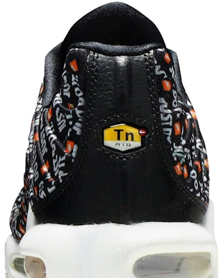 (W) Nike Air Max Plus "Just Do It" Pack Hitam 862201-007 Sizing (W) Nike Air Max Plus "Just Do It" Pack Hitam 862201-007