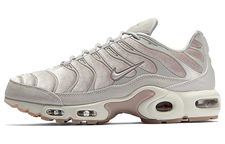 Buy (W) Nike Air Max Plus Lux 'Gunsmoke' Abu-Abu AH6788-001
