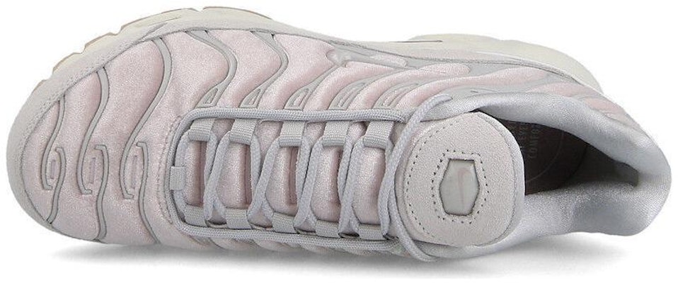(W) ナイキ エア マックス プラス Lux "ガンスモーク" AH6788-001 Lookbook (W) ナイキ エア マックス プラス Lux "ガンスモーク" AH6788-001