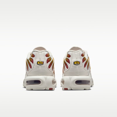 (W) Nike Air Max Plus Phantom/Jingga Rugged/Peat Moss/Emas Saturn DZ3670-007 Details for (W) Nike Air Max Plus Phantom/Jingga Rugged/Peat Moss/Emas Saturn DZ3670-007