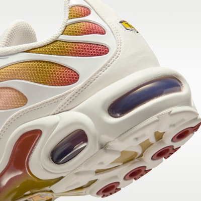(W) Nike Air Max Plus Phantom/Jingga Rugged/Peat Moss/Emas Saturn DZ3670-007 Cheap (W) Nike Air Max Plus Phantom/Jingga Rugged/Peat Moss/Emas Saturn DZ3670-007