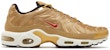 (Wanita) Nike Air Max Plus QS 'Emas Metalik' 887092-700
