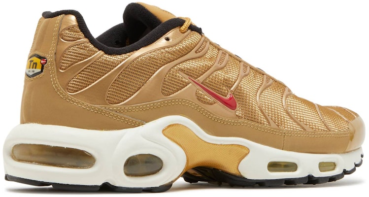 (W) Nike Air Max Plus QS 'Emas Metalik' 887092-700 Lookbook (W) Nike Air Max Plus QS 'Emas Metalik' 887092-700