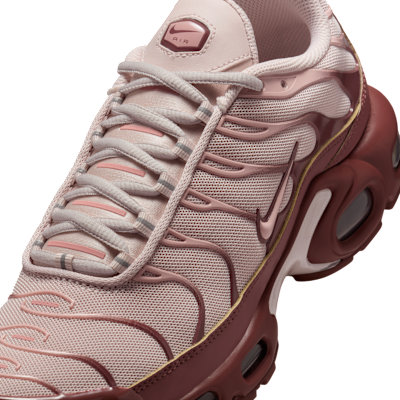 Sizing (W) ナイキ エアマックス プラス レッドセピア/シルトレッド/レッドスターダスト DZ3671-201