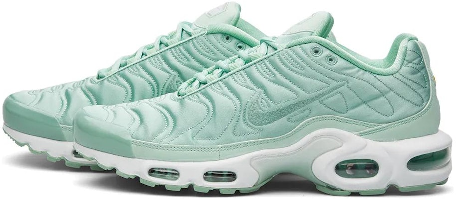 (Women) Nike Air Max Plus SE 'Enamel Green' 830768-331 Lookbook (Women) Nike Air Max Plus SE 'Enamel Green' 830768-331