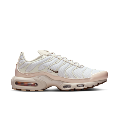Lookbook (W) 耐克Air Max Plus SE運動鞋 淺色全木棕/金屬銀/白色/可可棕 IO0657-100
